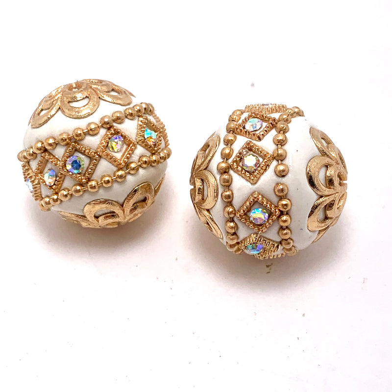 White Mongolia Bead 26mm