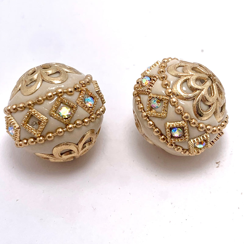 Beige Mongolia Bead 26mm