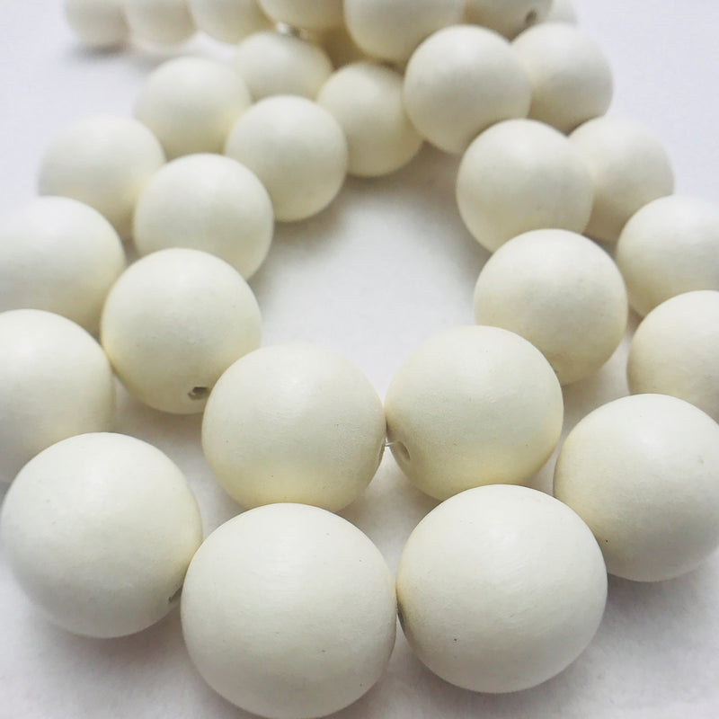 Bleached White Wood Beads, Round