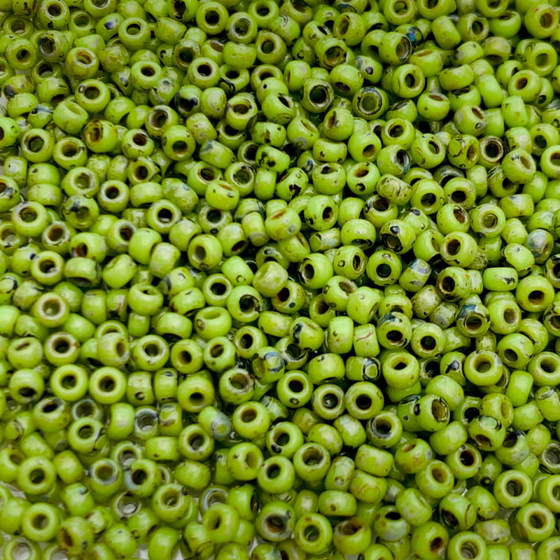 11/0 Miyuki Round Chartreuse Matte Picasso 24g