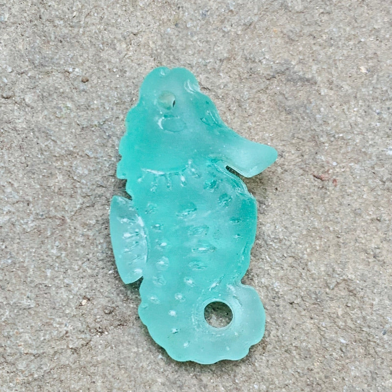 Tumbled Seahorse Pendant Bead Green