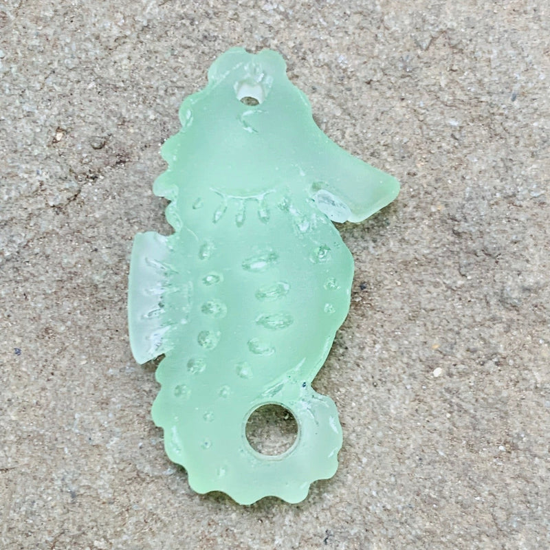 Tumbled Seahorse Pendant Bead Seafoam