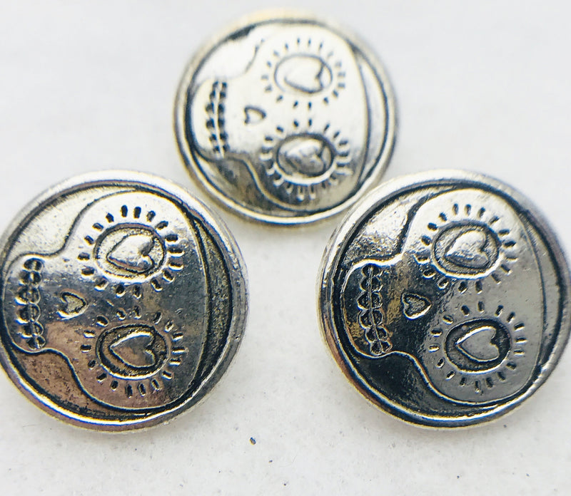 Silver Skull Button 18mm