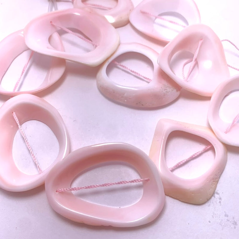 Natural Pale Pink Conch Shell Open Ring Beads, Approx. 20x30mm