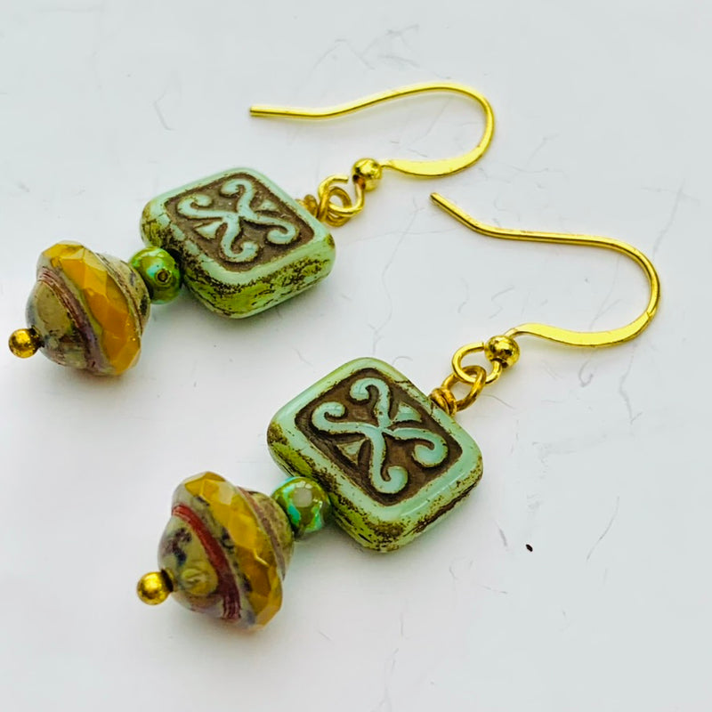 Brown Bag Lunch Beading Classes for Early Release Days Jan-June2025. 12:15-2:15 pm