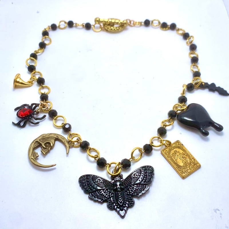 Charm Coven – Bewitching Customized Charm Necklaces Friday, September 26th • 7–9 PM Granite Coast Brewing Company| Hosted by Eos Designs Studio