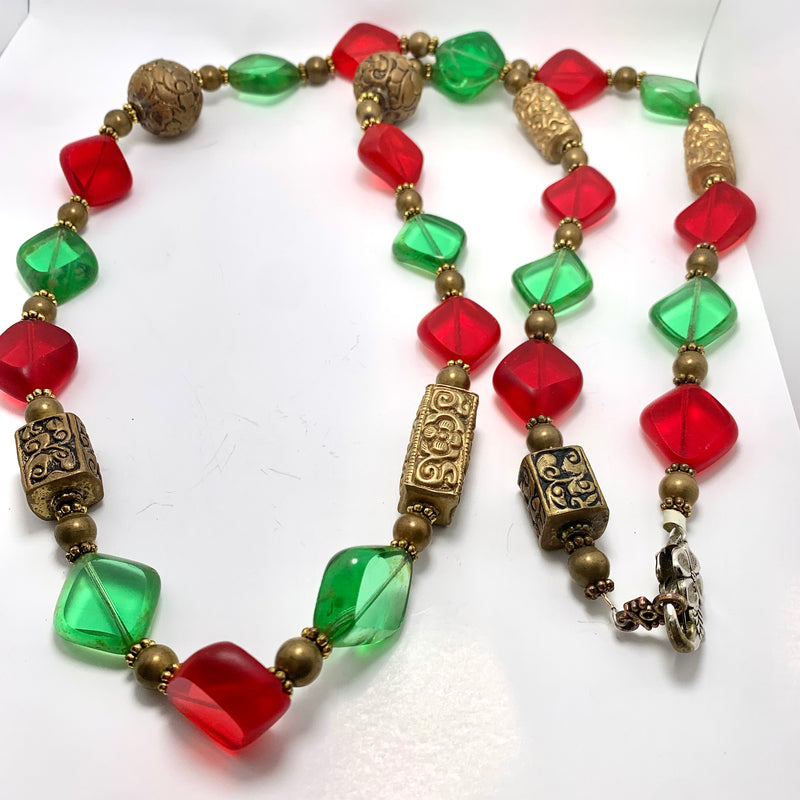 Christmas Festivities Necklace