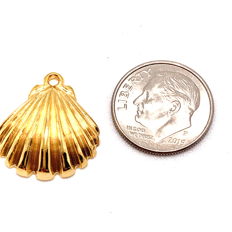 Clam Shell Charm, Gold