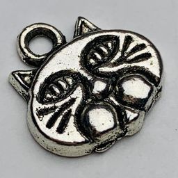 Cat Face Charm, Silver