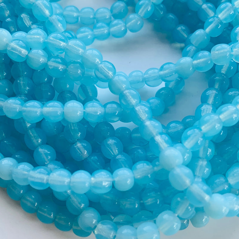 Druk Czech Glass Beads, Light Blue Opal, 4mm