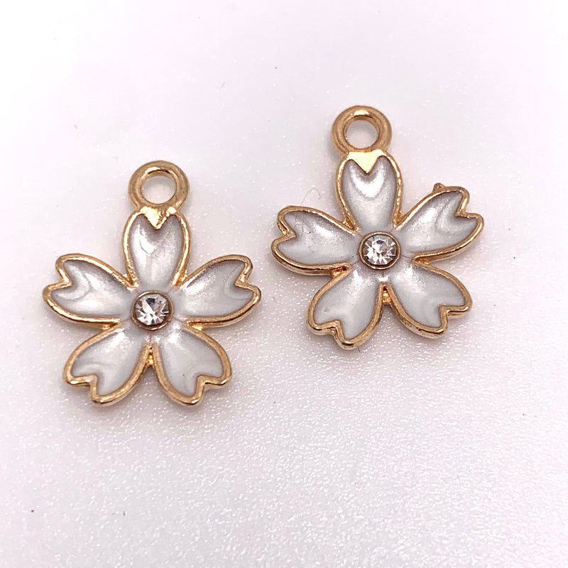 White Daisy Flower Charm, 19mm