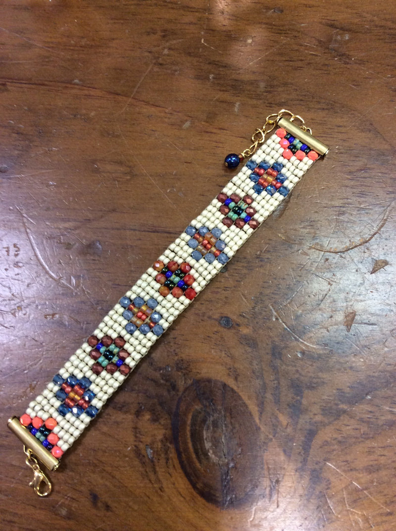 Bracelets on the Loom 6/8/2021