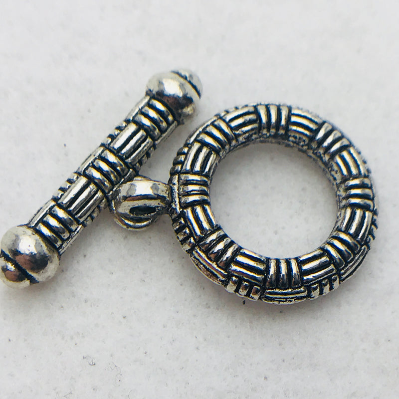 Silver Plated Patterned Toggle Clasp