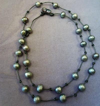 How to Make a Pearl and Leather Knotted Necklace